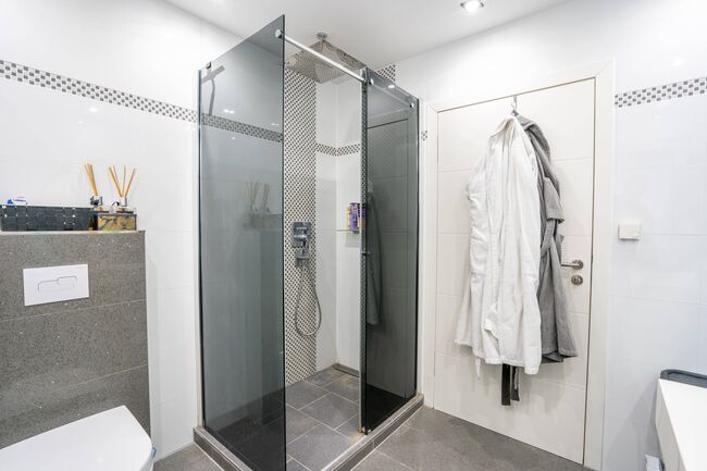 Dusche EG
